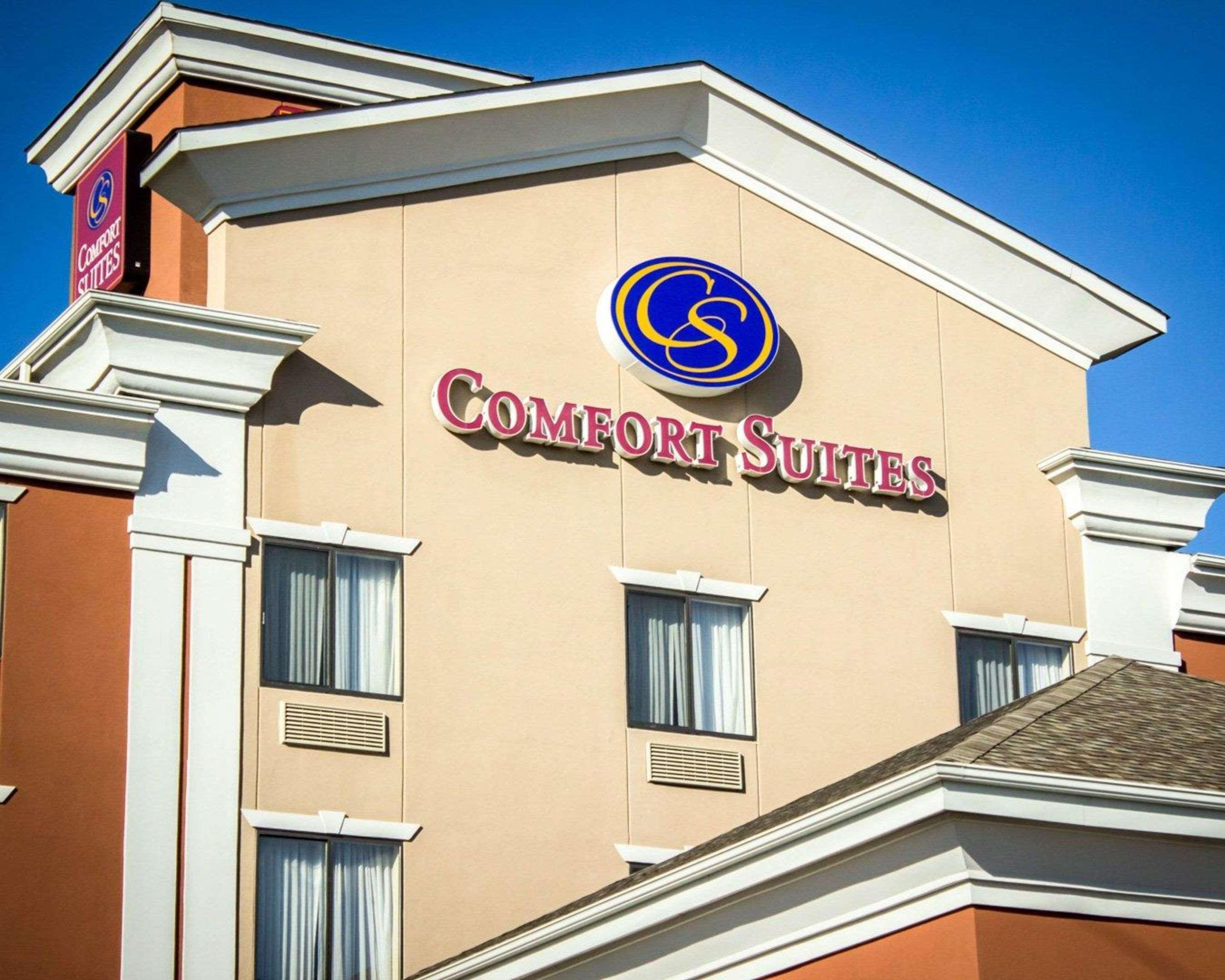 Comfort Suites Sanford Exterior photo